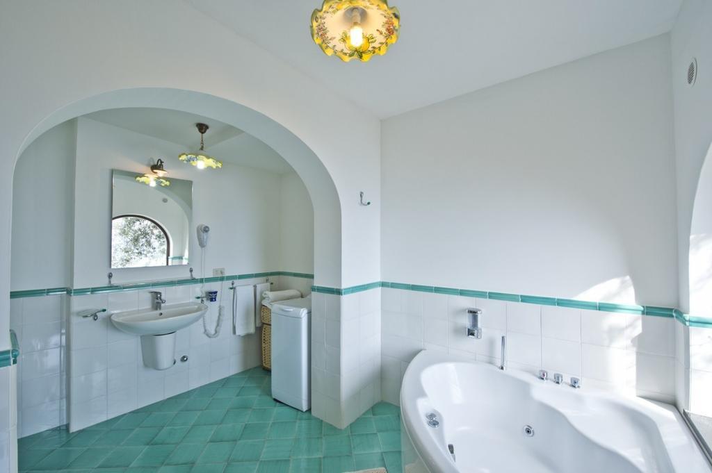 Villa Tranquillita Praiano Room photo